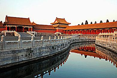 《古墓丽影三部曲：重制版》新截图 劳拉更迷人了